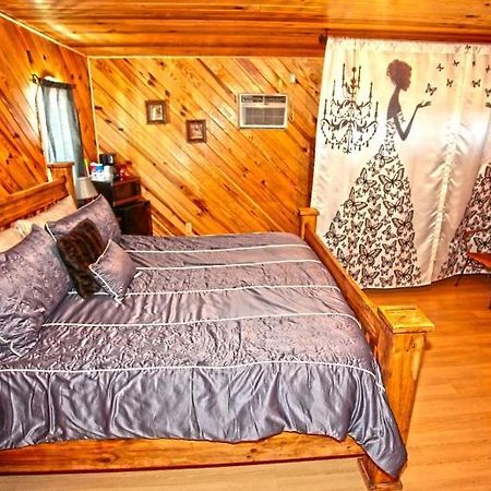 Diamonds Old West Hotel Murfreesboro Ngoại thất bức ảnh