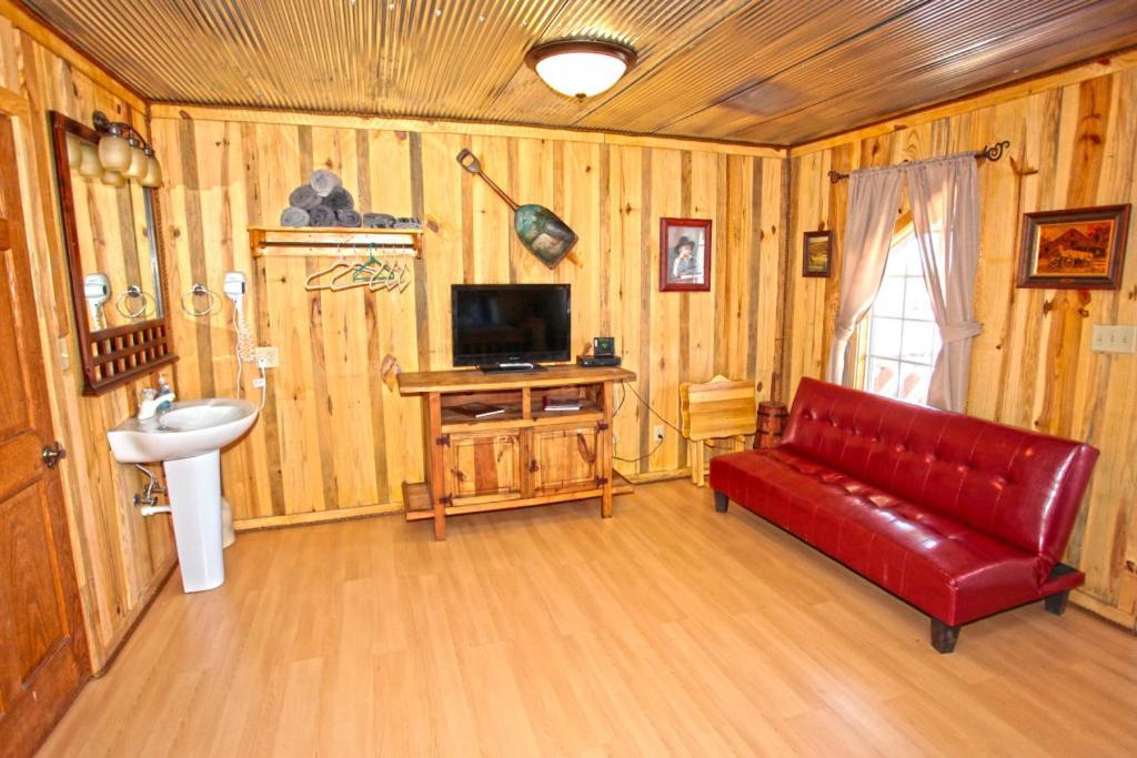 Diamonds Old West Hotel Murfreesboro Ngoại thất bức ảnh