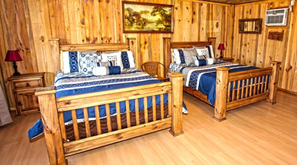 Diamonds Old West Hotel Murfreesboro Ngoại thất bức ảnh