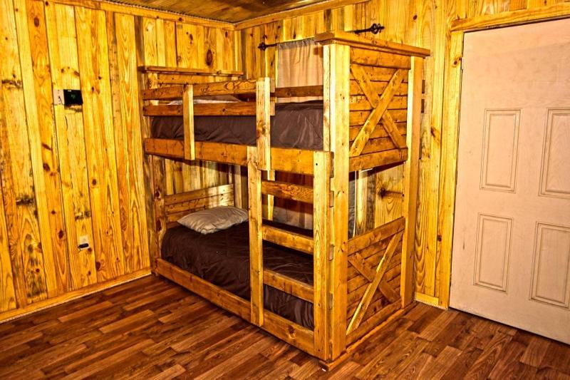 Diamonds Old West Hotel Murfreesboro Ngoại thất bức ảnh