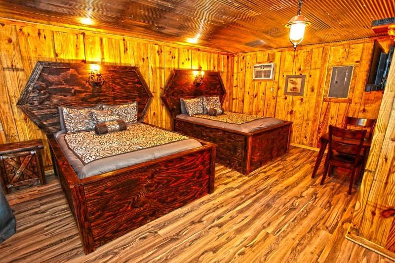 Diamonds Old West Hotel Murfreesboro Ngoại thất bức ảnh