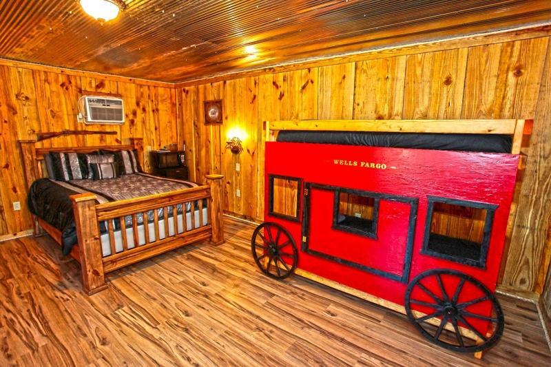 Diamonds Old West Hotel Murfreesboro Ngoại thất bức ảnh